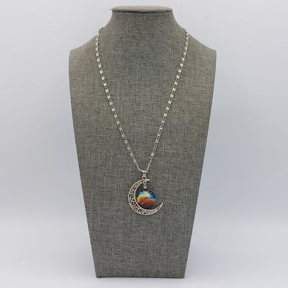 Necklace Moon and Sunset Pendant Silver Toned Decorative Link Chain 18" + 2" Ext - Picture 1 of 8